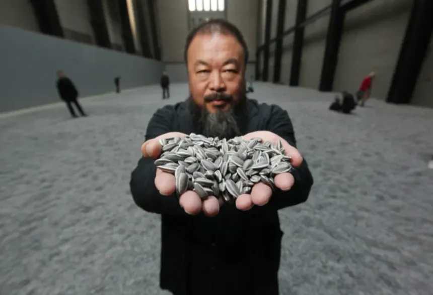Sunflower Seeds, Ai Weiwei, 2010. Porcelain.