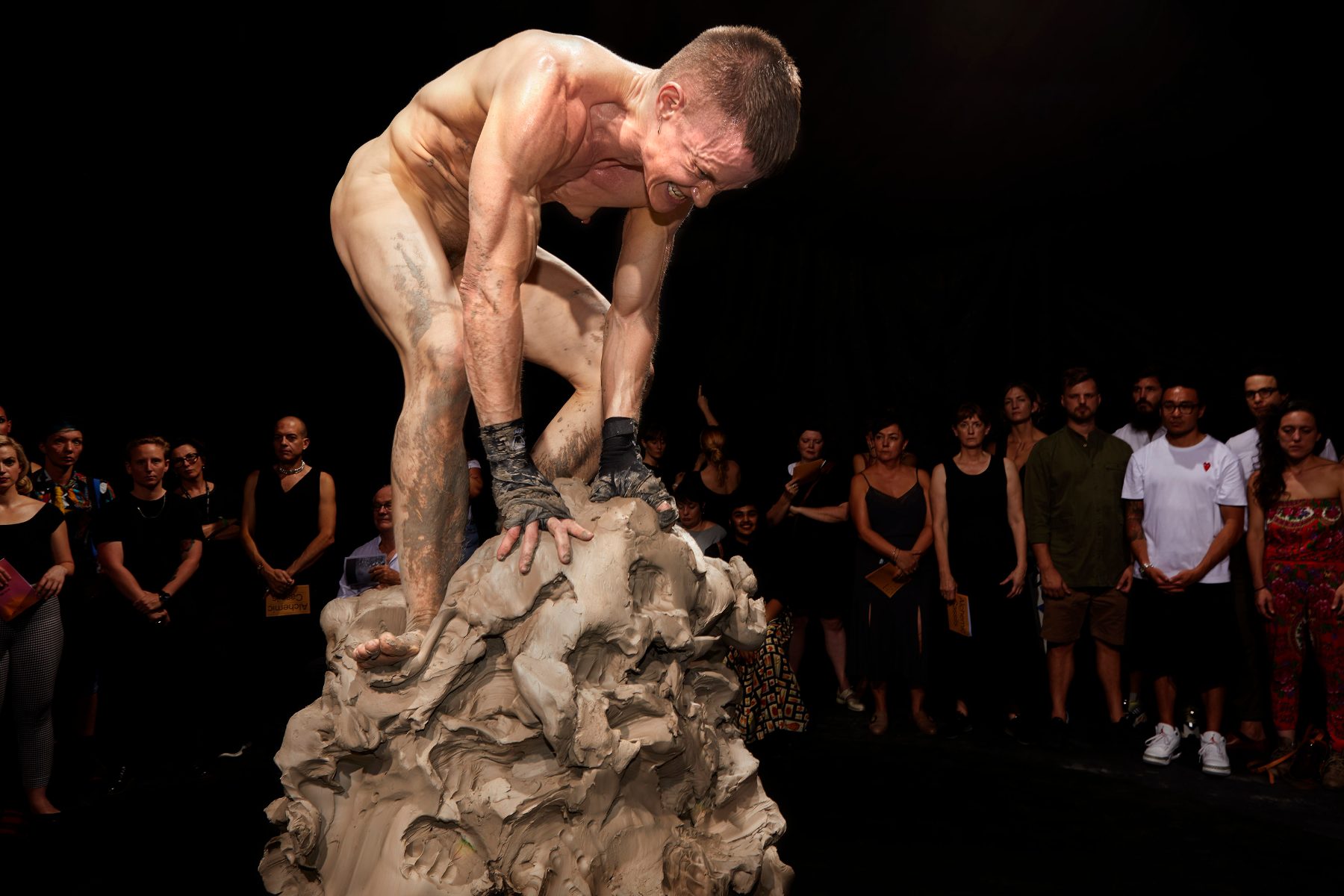 Heather Cassils — Becoming an Image (2013)