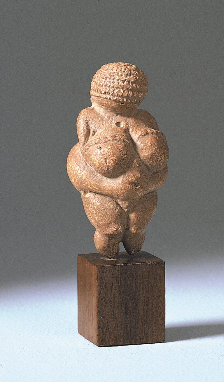 The Mold: Women Shaped by Expectation