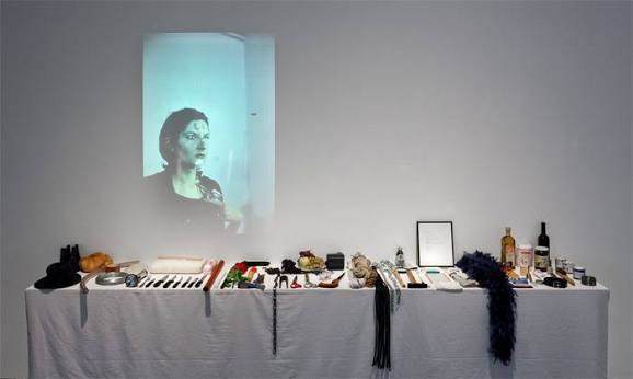 Rhythm 0, Marina Abramović, 1974. Performance art.