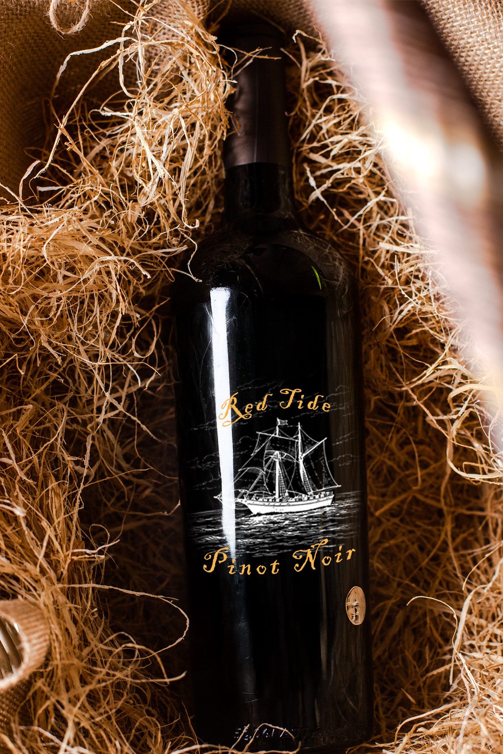 Red Tide Pinot Noir Bottle