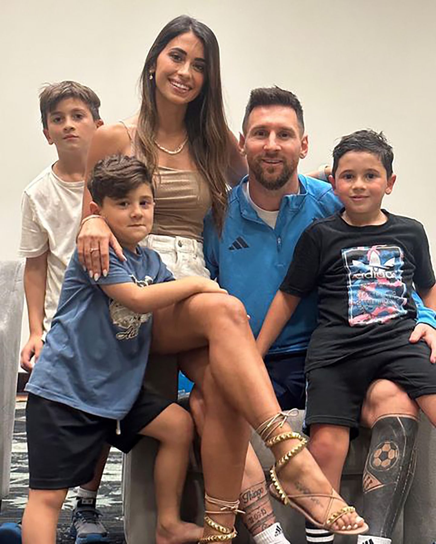 FAMILIA